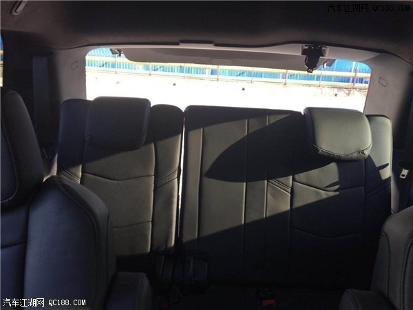 17款平行进口凯迪拉克凯雷德到店实拍