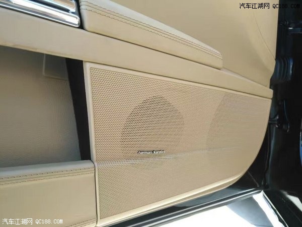 奔驰巴博斯50S 4.7T双涡轮增压动力解读