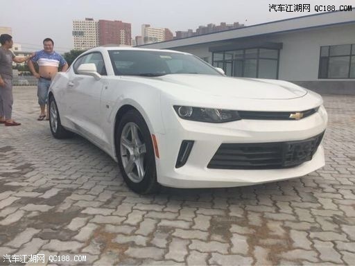 进口2017款雪佛兰科迈罗2.0T实拍感受