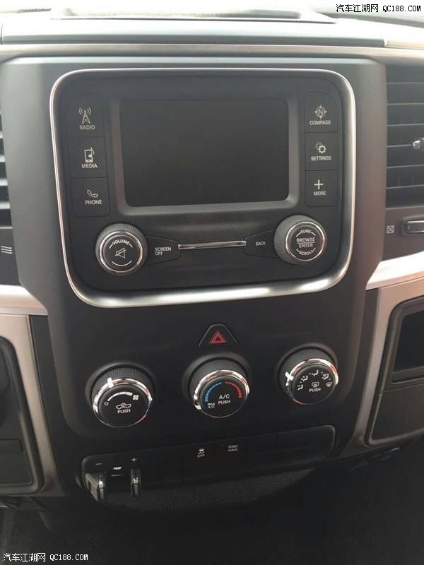 进口2017款美规版道奇公羊2500实拍感受