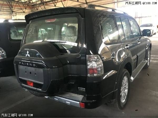 18款三菱帕杰罗V97 3.8L五门中东版报价