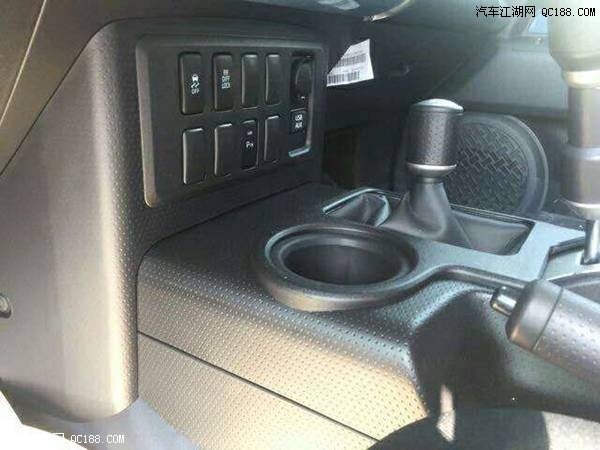 16款丰田FJ酷路泽黑内4.0五座中东版价格