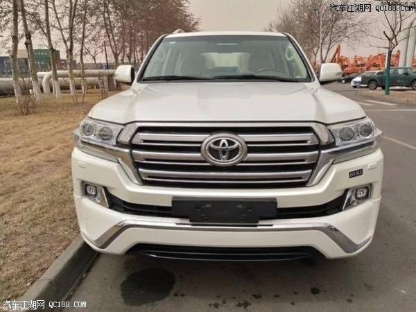 豪华舒适SUV 实拍18款丰田酷路泽4600