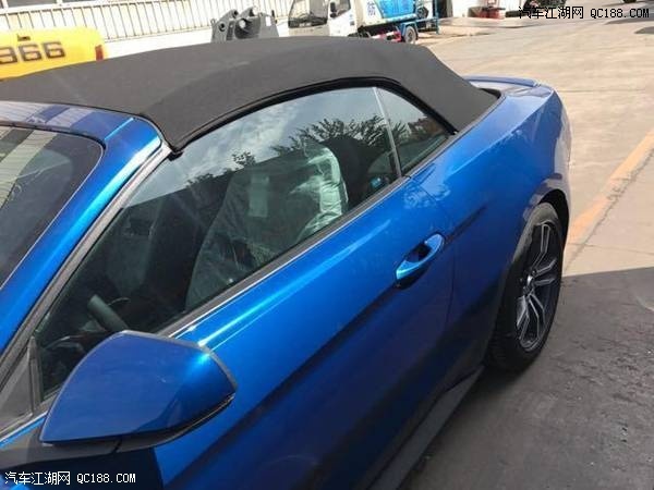 18款福特野马2.3T六速自动314马力版实拍