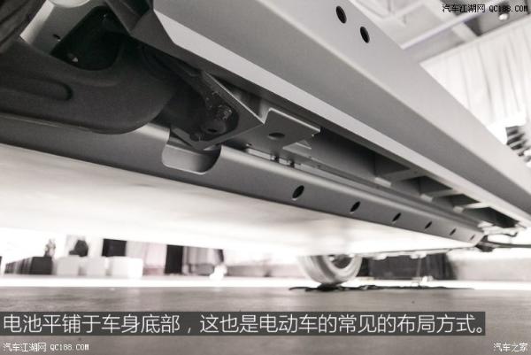 设计方面具未来感 爱驰U5 ION发布亮相