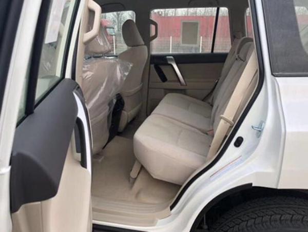 港口18款丰田霸道4000中东版现车价格