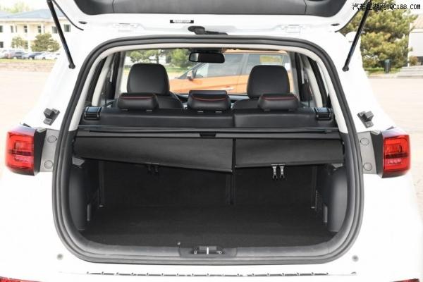 同级别竞争力十足 长安新CS75正式发布