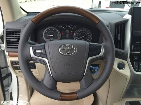 18款酷路泽4000绞盘版配置参数报价体验