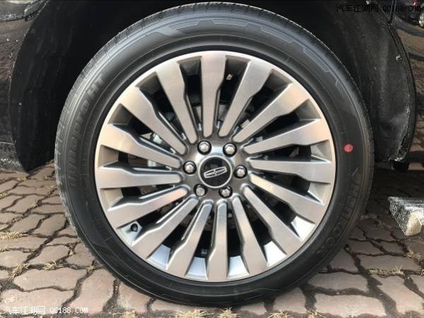 18款林肯领航员3.5TT黑外黑内长轴版评测