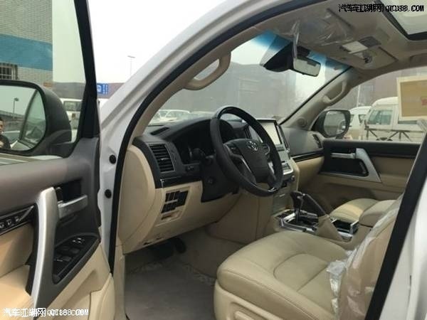 17款丰田兰德酷路泽5700配置动力详解