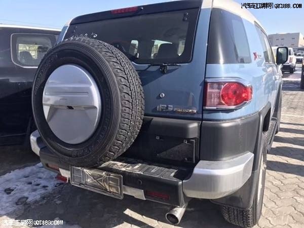 17款进口中东版丰田FJ酷路泽配置解读