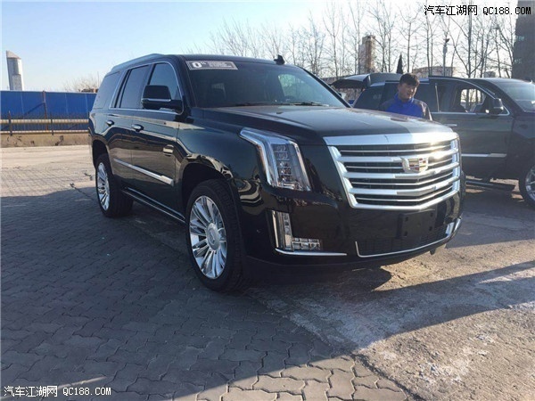 17款平行进口凯迪拉克凯雷德到店实拍