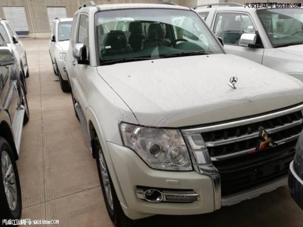 18款中东版三菱帕杰罗V6 5速自动挡试驾