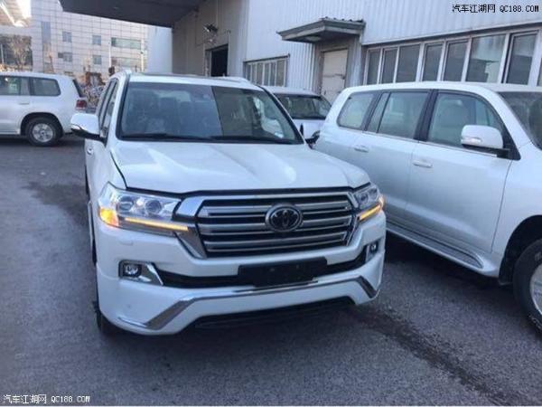 进口18款丰田兰德酷路泽5700配置解析