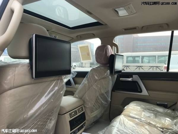 17款丰田兰德酷路泽5700配置动力详解