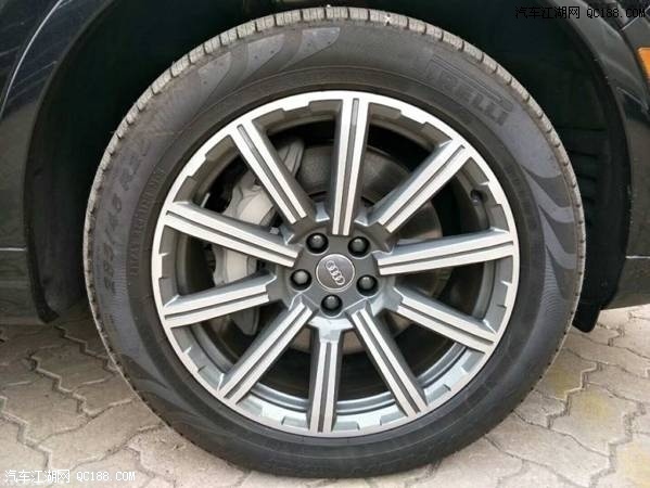 18款奥迪Q7三排七座2.0T涡轮增压版解析