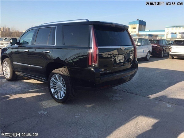 17款平行进口凯迪拉克凯雷德到店实拍