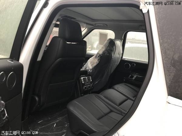 18款路虎揽胜行政3.0白外黑内汽油版价格