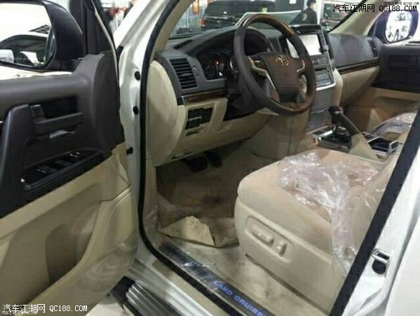 18款丰田陆地巡航舰中东酷路泽4000体验