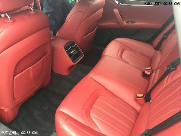 18款美规版玛莎拉蒂总裁3.0T四驱实拍