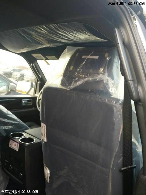 17款林肯领航员3.5T四驱长轴配置解读