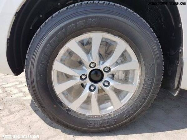 2018款兰德酷路泽4600配置最新行情报价