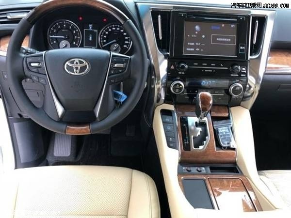 18款丰田埃尔法七座白外米内商务MPV解析