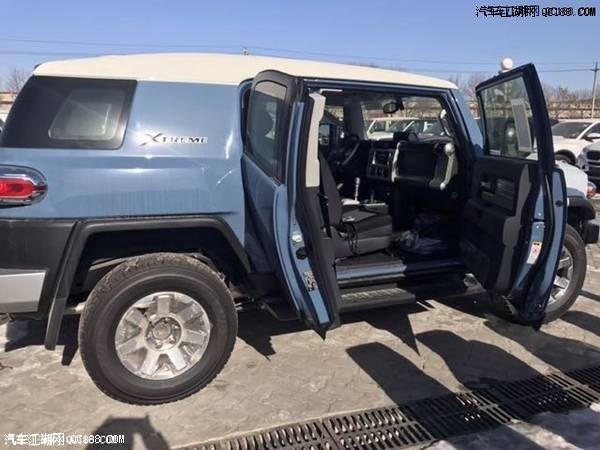 17款进口中东版丰田FJ酷路泽配置解读