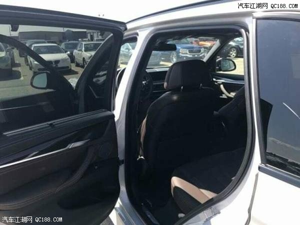 科技感十足 实拍17款墨版宝马X5运动型