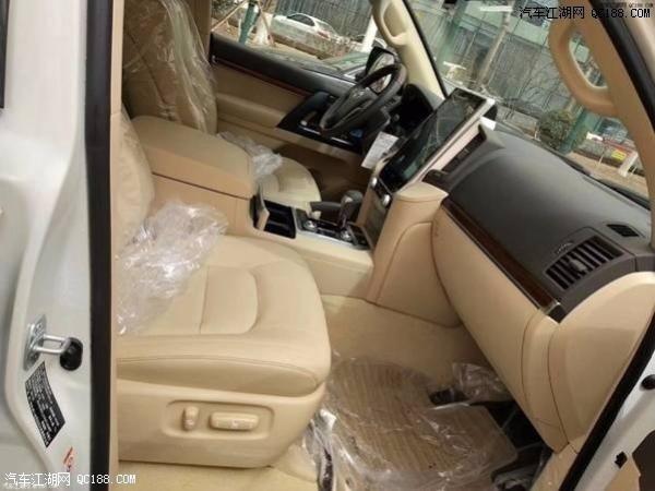 豪华舒适SUV 实拍18款丰田酷路泽4600