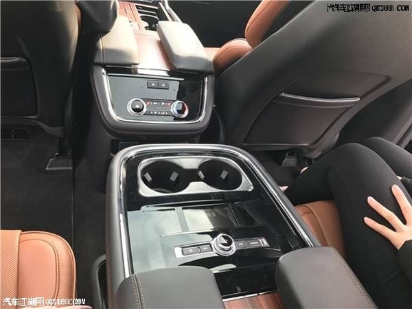 2018款加版林肯领航员豪华SUV评测体验