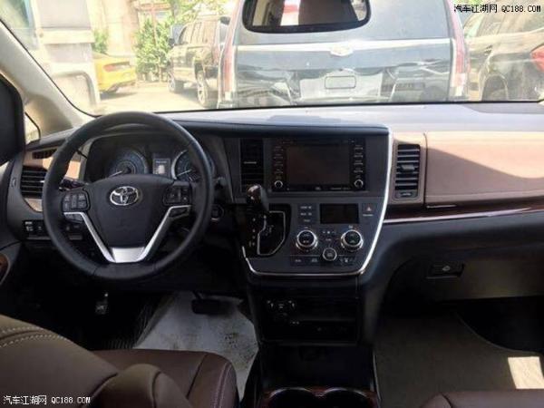 2018款加版丰田塞纳四驱LTD现车报价