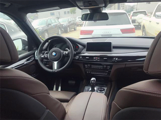 18款宝马X5 3.0T M运动大豪华包配置详解