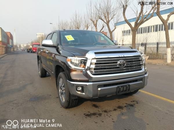 18款丰田坦途配置油耗价格现车配置体验