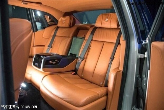 全新劳斯莱斯幻影加长版第八代车型实拍