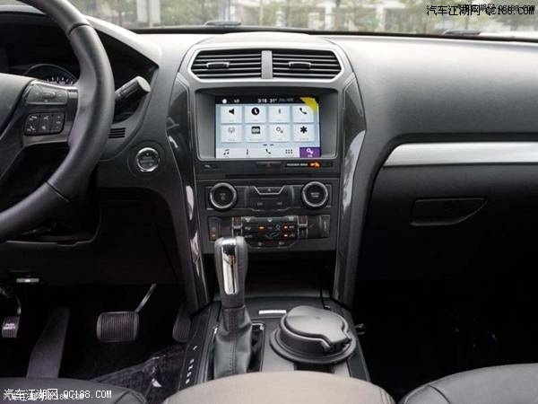 2017款福特野马探险者2.3T四驱XLT实测