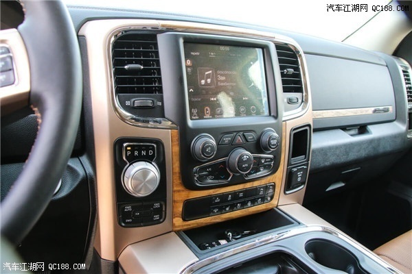 道奇公羊1500长角号进口现车配置性能