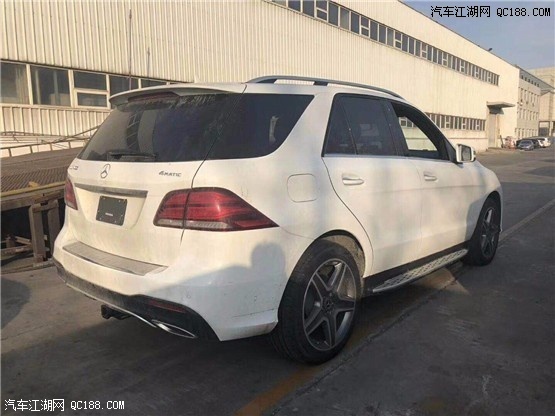 2018款奔驰GLE400白外黑内加拿大版价格