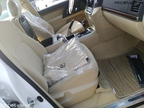 17���·��4600����V8����������ʵ��