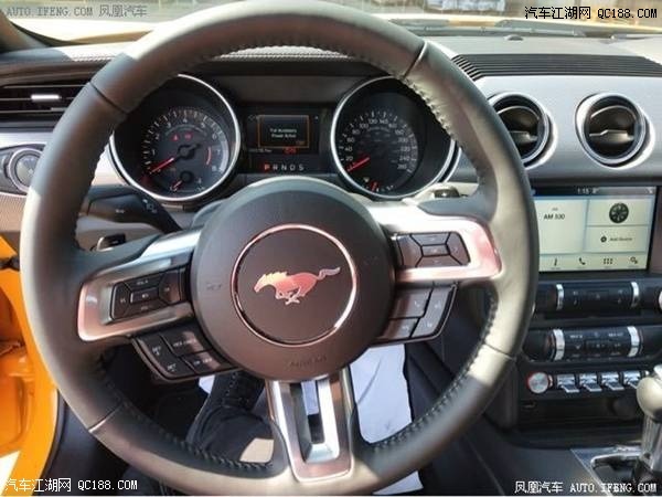 18款美规福特野马两门四座空间试驾体验