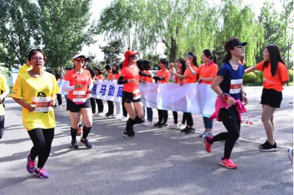 2018通州半马鸣枪开赛 哈弗M6实力领跑