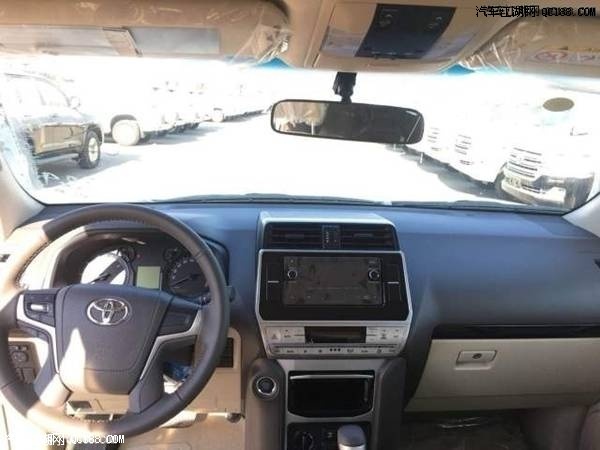 2018款丰田霸道4000两气天窗中东版报价