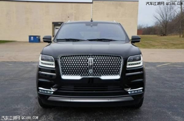 2018款林肯领航员总统版5.7米长轴实测
