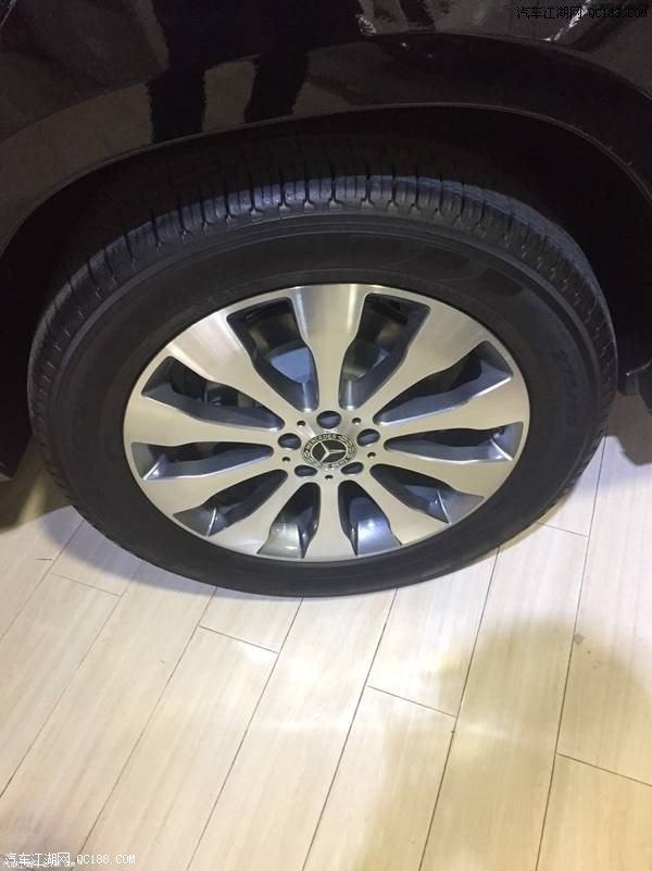 2018款奔驰GLS450加规版报价及图片解析