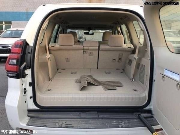 进口2018款中东版丰田霸道2700配置解读