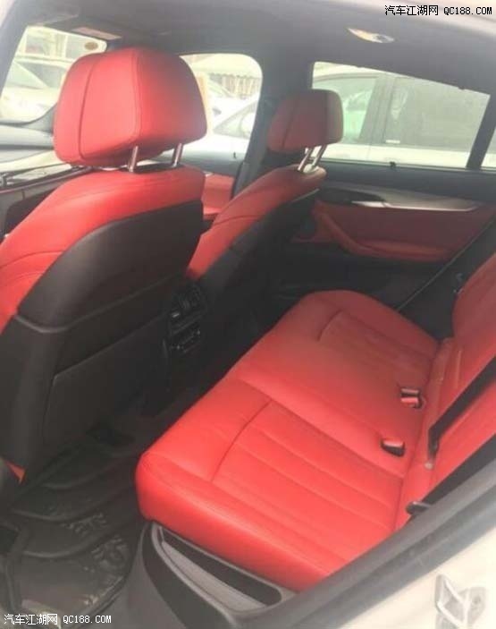 18款宝马X6 3.0T 306马力白/红加版感受