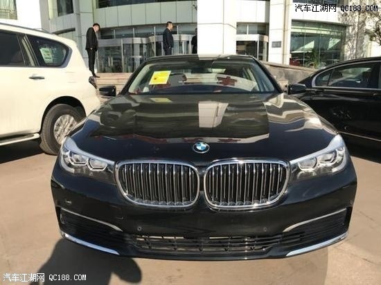 2018款宝马730li五座汽油后驱中东版体验