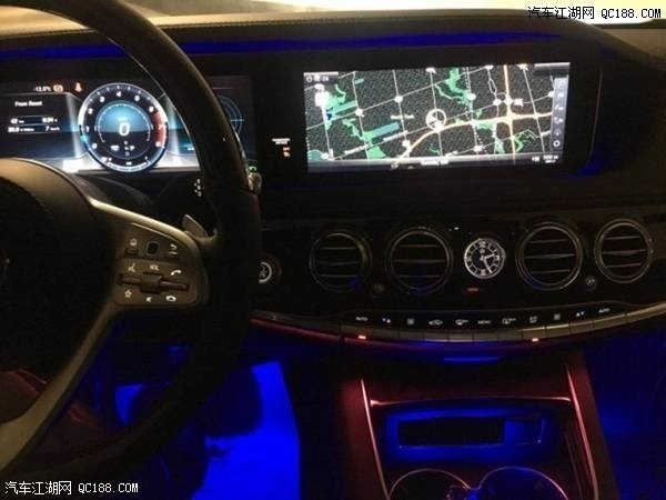 平行进口车18款奔驰迈巴赫S560到店实拍