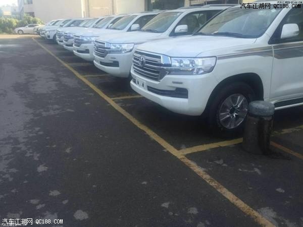 全地形越野车 18款酷路泽4000中东版报价