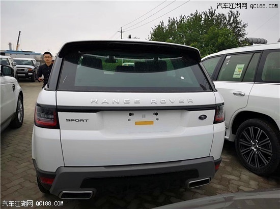 实拍2018款路虎揽胜运动版2.0T柴油版